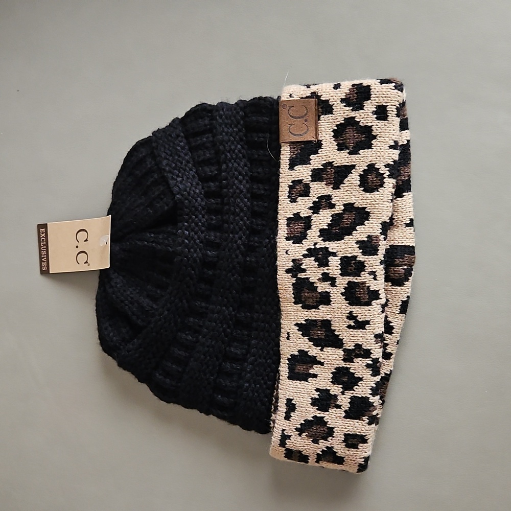 Cc exclusive black and leapard hat